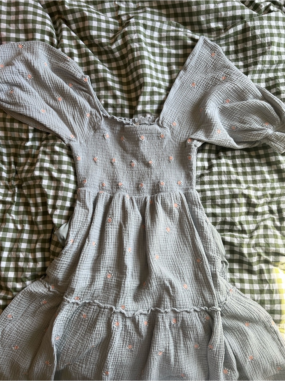 Listicle (Shop Dahl Melanie Dress)